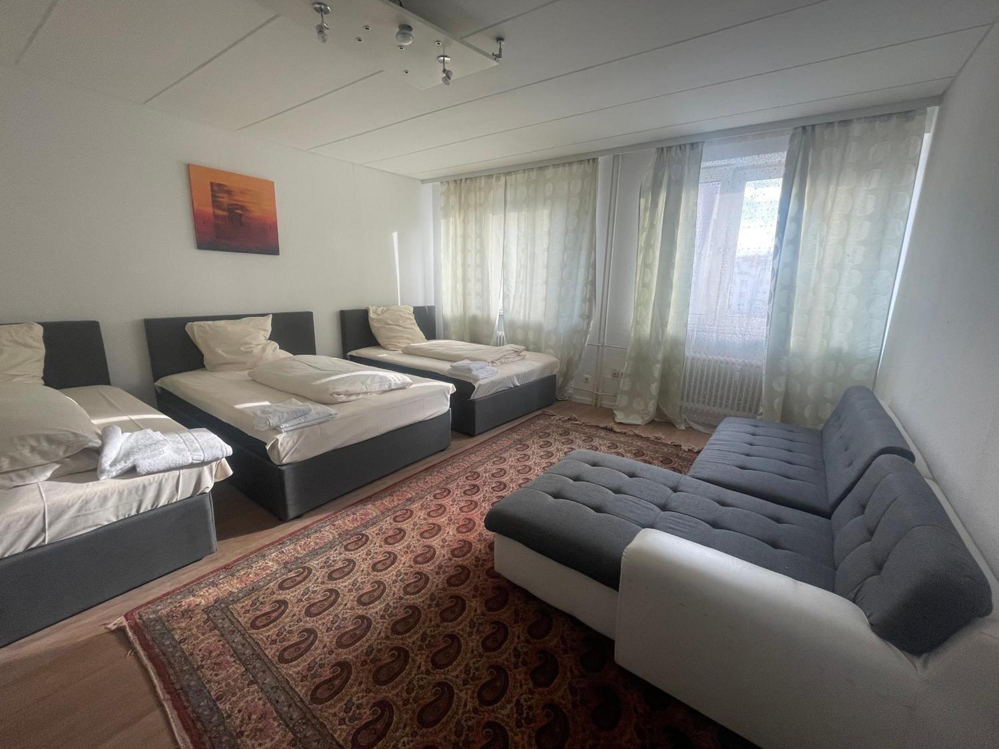Apartment Group *
